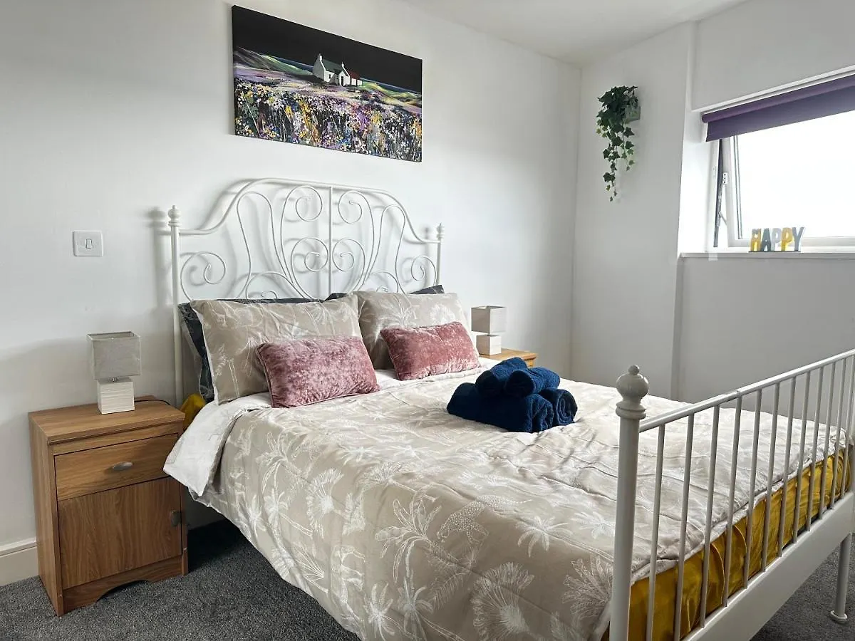Apartment Stunning Ocean & City View Apt Swansea